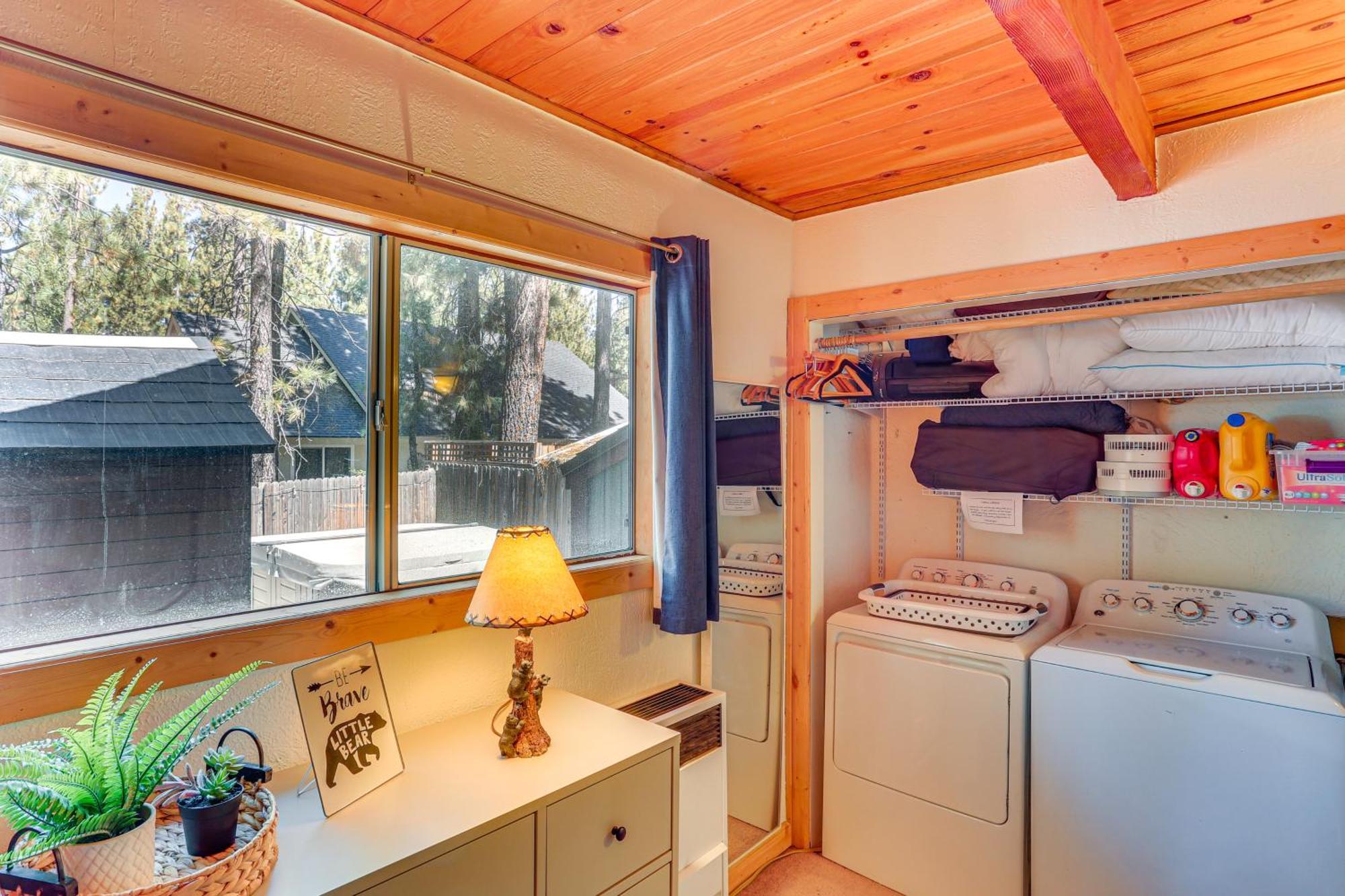 Big Bear Lake Cabin About 1 Mi To Snow Summitandbig Bear Villa ภายนอก รูปภาพ